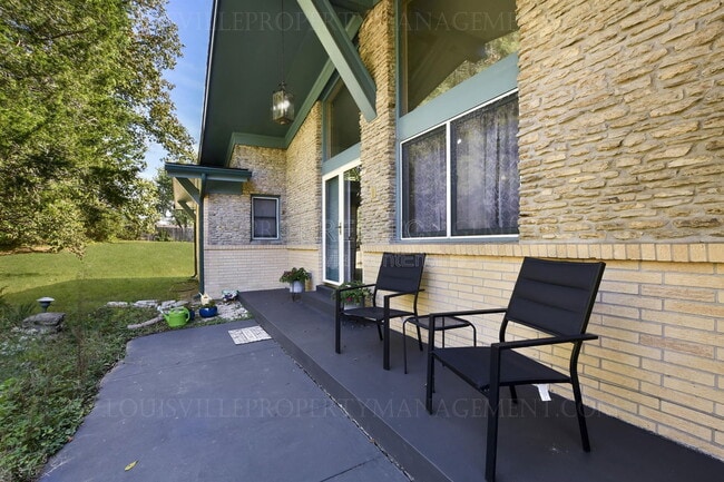 Photo - 6220 Applegate Ln House