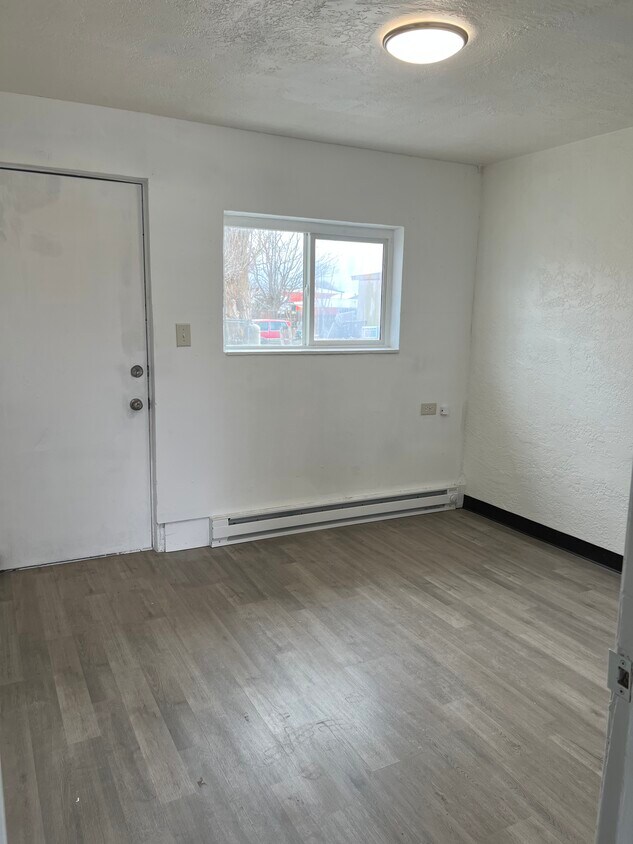 Foto principal - 2707 W Peninsula Dr