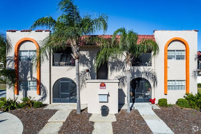 5528 Cinderlane Pky, Orlando, FL 32808 - Marbella Park