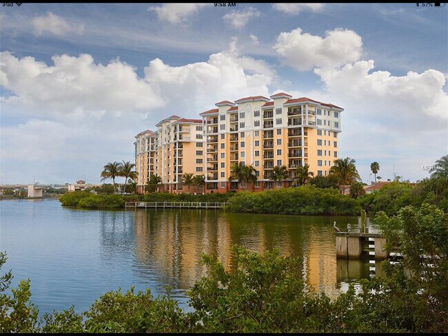Building Photo - 157 Tampa Ave E