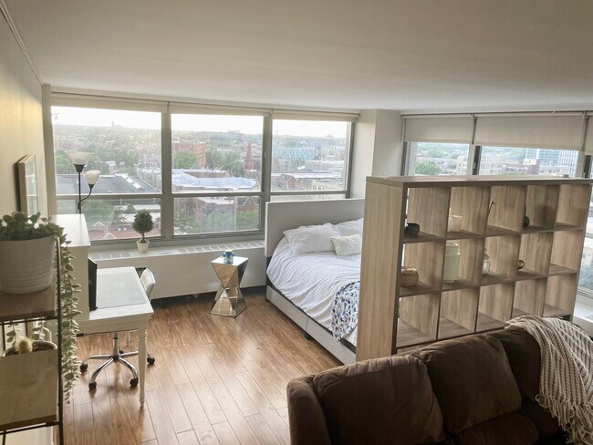 Foto del edificio - 3550 N Lake Shore Dr