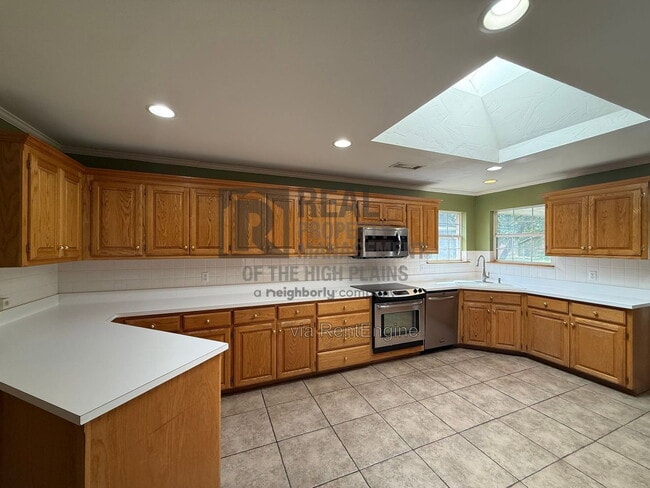 Building Photo - 4407 Van Winkle Dr