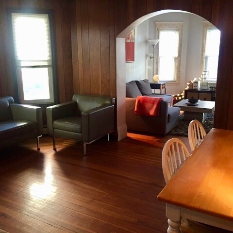 Foto del edificio - 68 Electric Ave