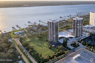 Building Photo - 1 Oceans W Blvd