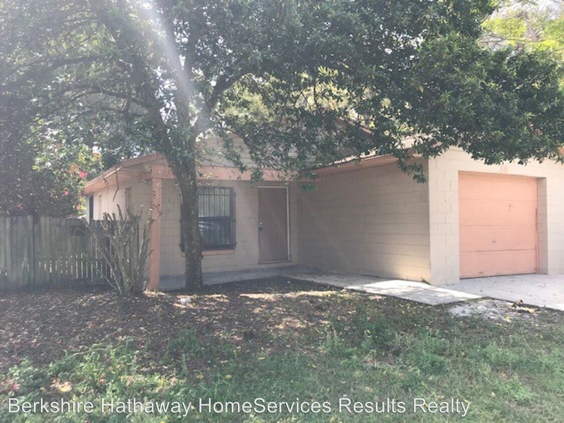 Primary Photo - 3 br, 2 bath House - 38 E. Ella J Gilmore St