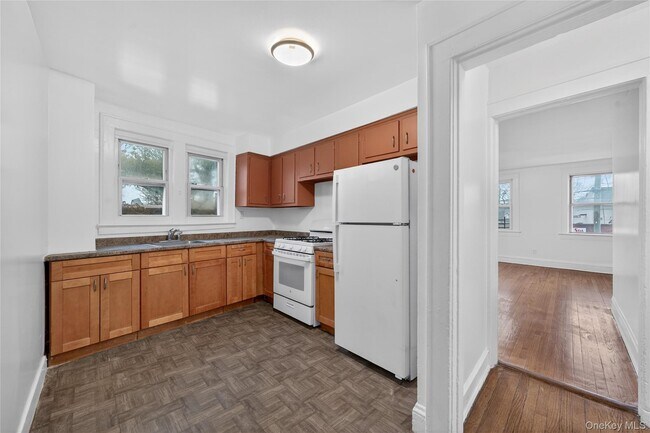 Foto del edificio - 2092 Grand Ave