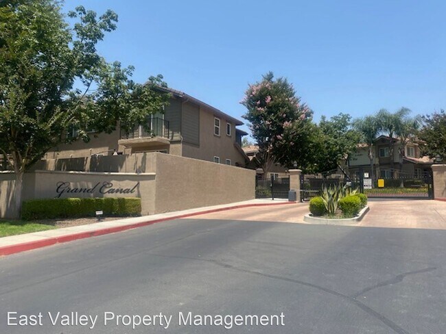 Building Photo - 3 br, 2.5 bath House - 22500 Canal Circle