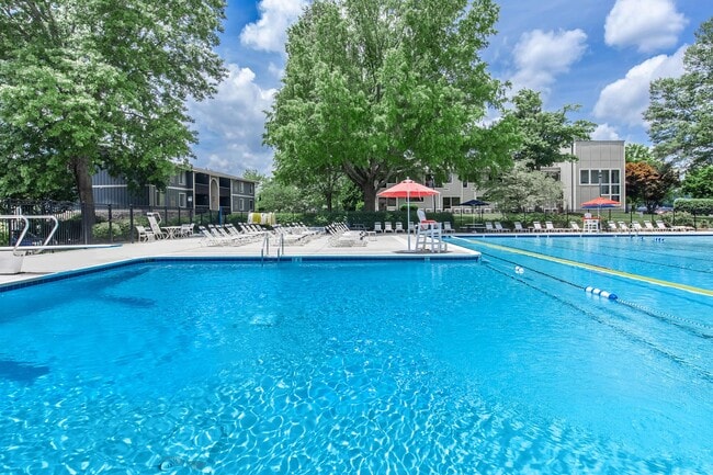 Building Photo - Hethwood Apartment Homes