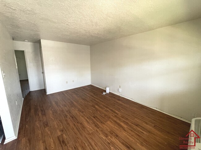 Foto del edificio - 1502 NW Kingsbury Ave