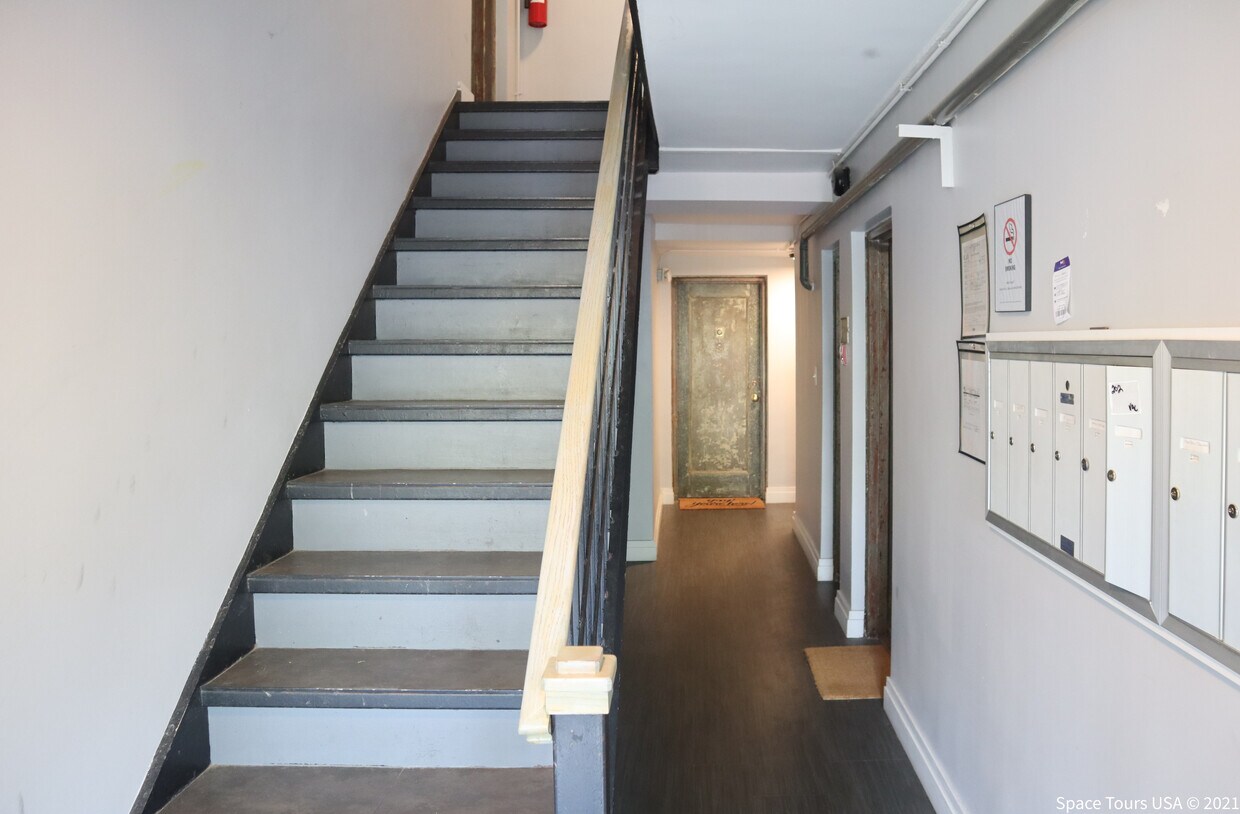 Foto del edificio - 618 12th St NE