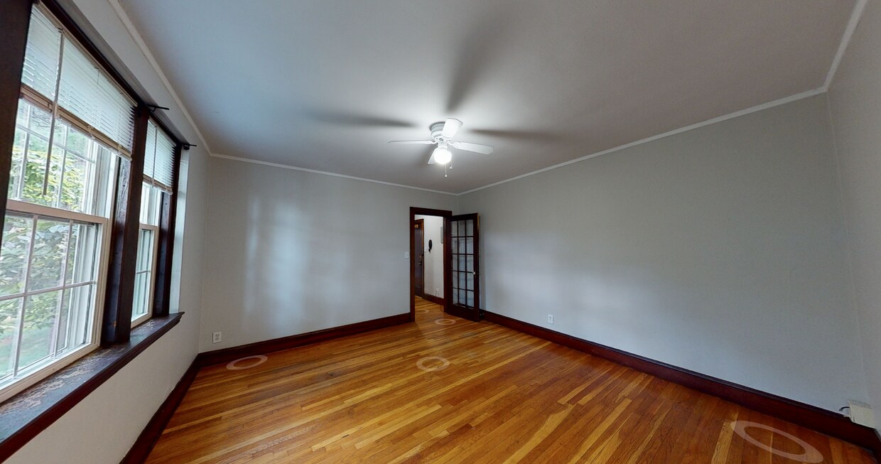 Foto principal - 119 College Ave