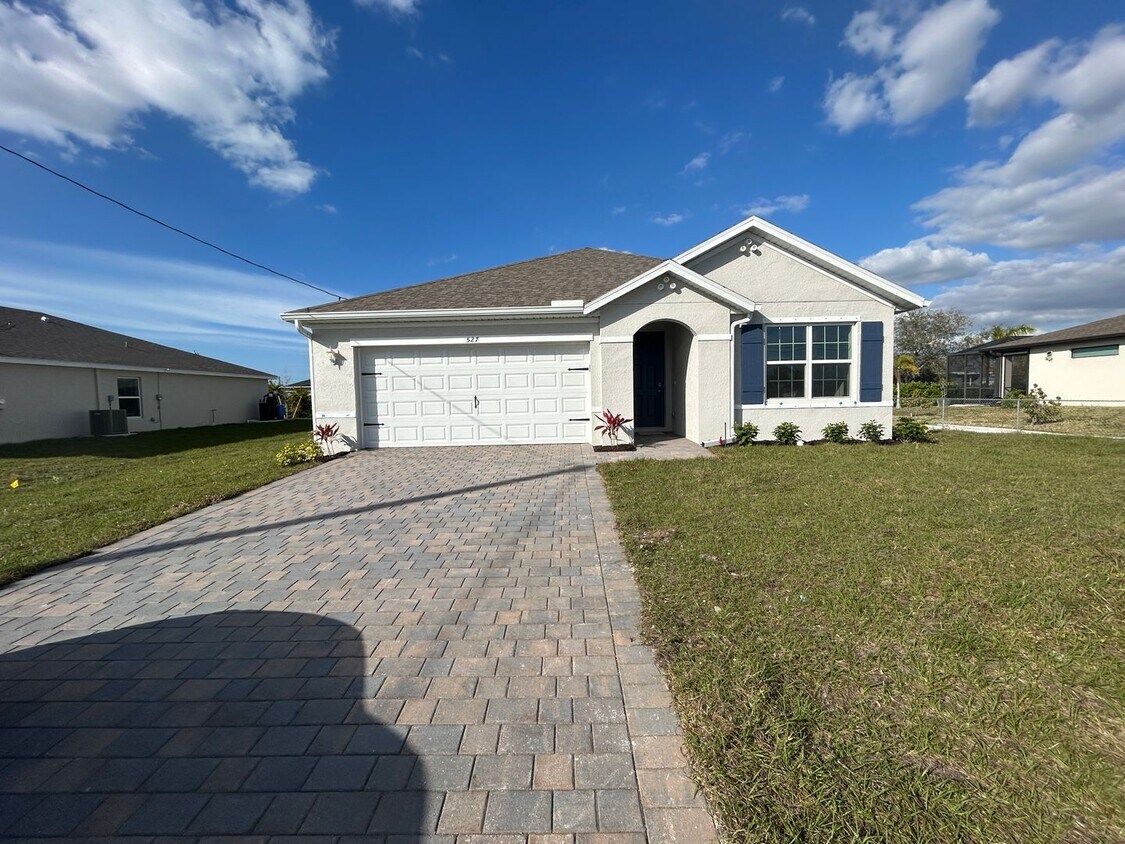 Brand New Construction 3/2 Home - Brand New Construction 3/2  Home