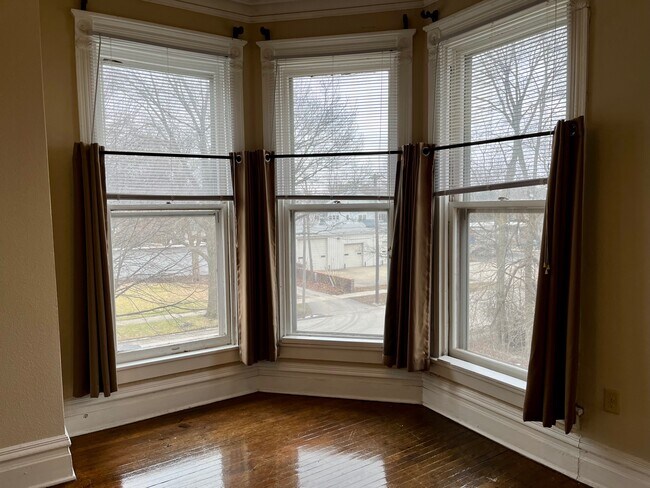 Foto del edificio - 812 N Prairie St