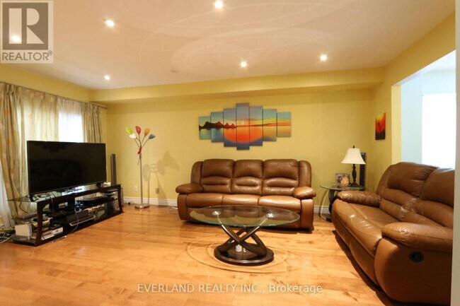 Photo du bâtiment - 28 Bauer Crescent