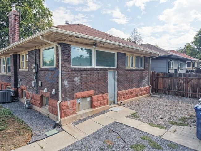 Building Photo - Unit Basement