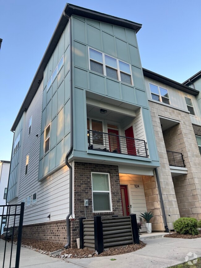Building Photo - 1124 E 36th St