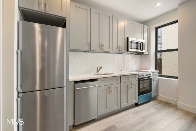 Building Photo - 864 49th Street