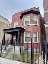 Building Photo - 1325 S Homan Ave