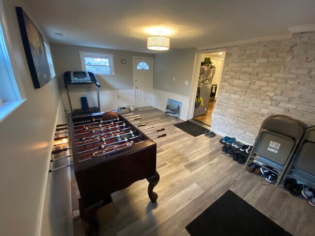 Building Photo - 1116 Sheffield Dr