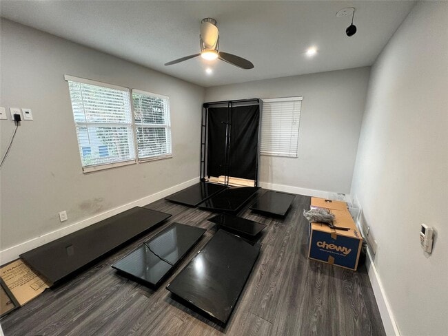 Foto del edificio - 1410 NE 56th Ct