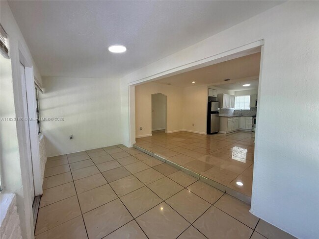 Foto del edificio - 1146 NW 46th St