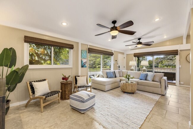 Building Photo - Ocean-View Home With A/C, : Ehukai Beach Hale