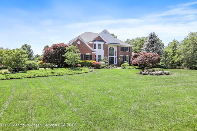 Building Photo - 14 Twin Lakes Dr