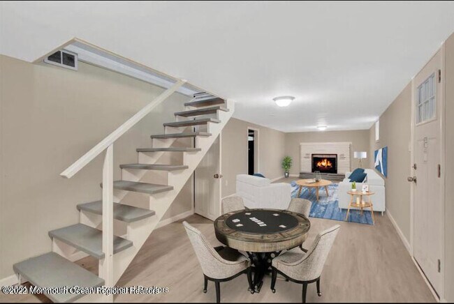 Foto del edificio - 118 Meadow Rd