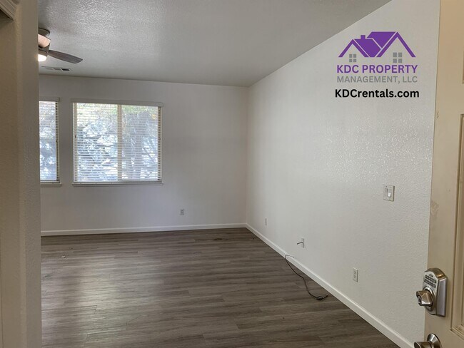 Foto del edificio - 1024 Westcreek Ln