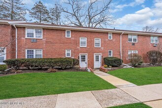 Building Photo - 364 Westwood Ave