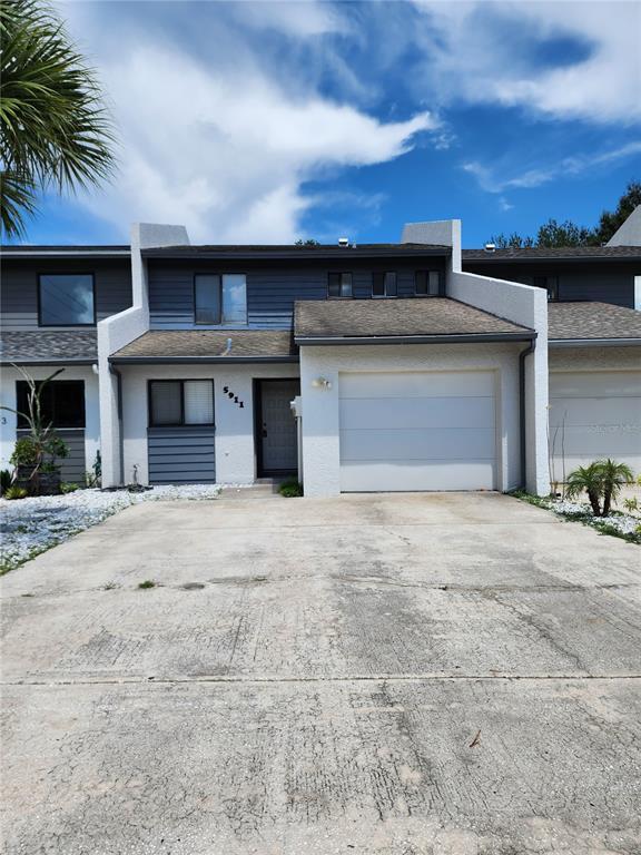 Foto principal - 5911 Idle Forest Pl