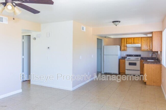 Foto del edificio - 2701 E Beck Ln