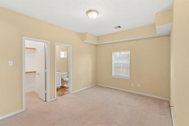 Building Photo - 5734 Kansas St