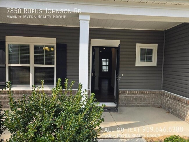 Foto del edificio - 7850 Rufus Johnson Rd