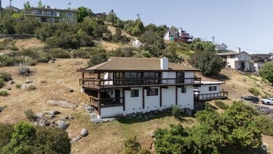 Building Photo - 1210 Merritt Dr
