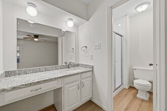 Building Photo - 25407 Lancewood Dr