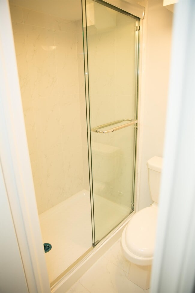 Photo du bâtiment - 14 Castille Ave