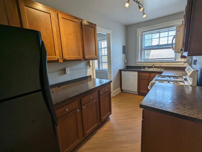 Foto del edificio - Ashland Avenue Apartments