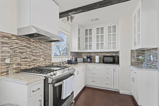 Photo - 9103 Columbia Ave House