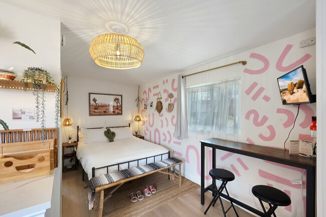 Building Photo - 61818 Terrace Dr