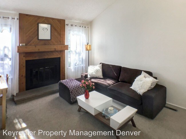 Building Photo - 1 br, 1 bath House - 4663 S Fraser Ct  Unit A