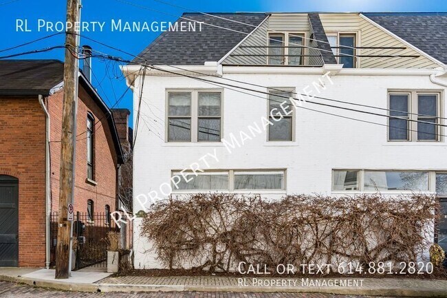 Foto del edificio - WAIVED APPLICATION FEE, 1/2 OFF FIRST FULL...