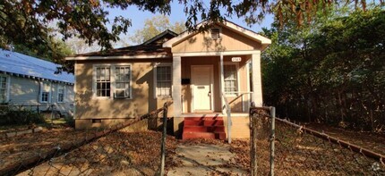 Building Photo - 2948 Pierpont Ave