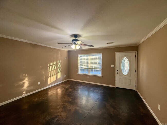 Foto del edificio - 8900 Eskabar Dr