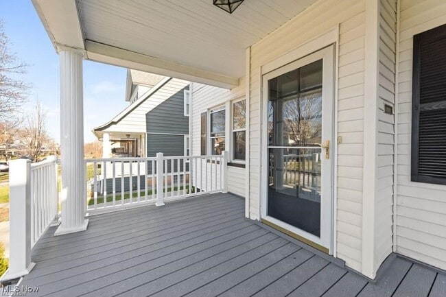 Building Photo - 1643 Lincoln Ave