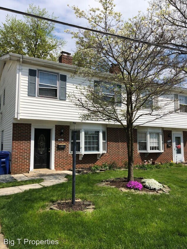 Primary Photo - 4 br, 2 bath House - 210 Washington Street NE