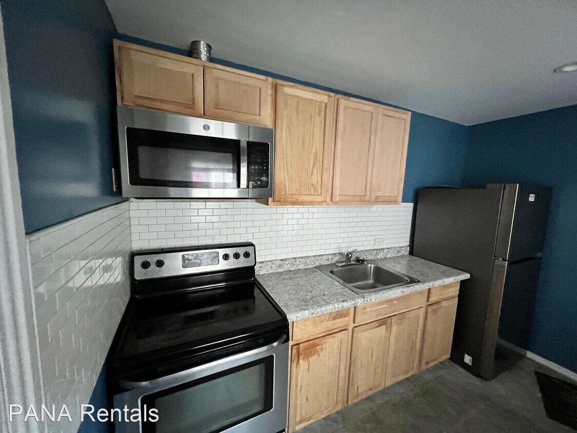 Primary Photo - 3 br, 1.5 bath House - 1015 Green Street