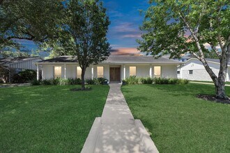Building Photo - 7610 Highmeadow Dr