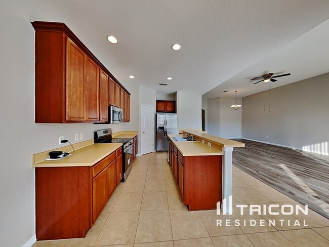 Building Photo - 15402 Pepper Pine Ct