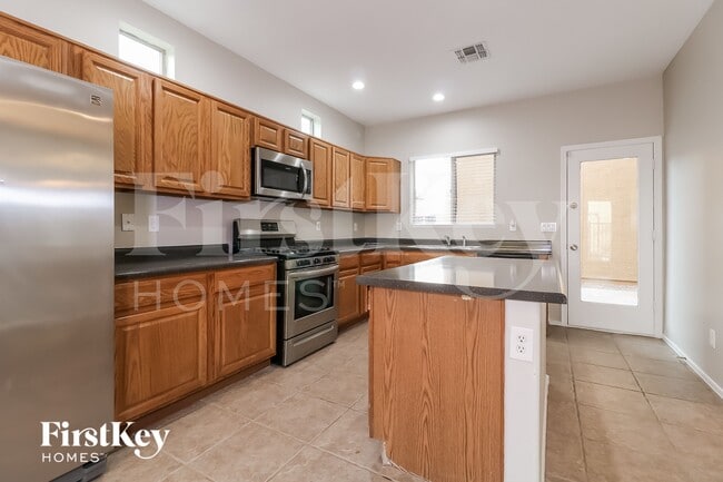 Foto del edificio - 9434 W Berkeley Rd